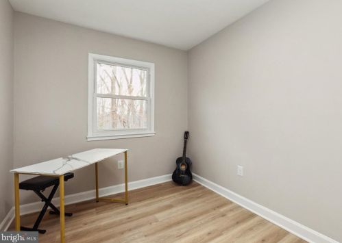 3442 Beale Ct, Woodbridge VA  22193-1702 exterior