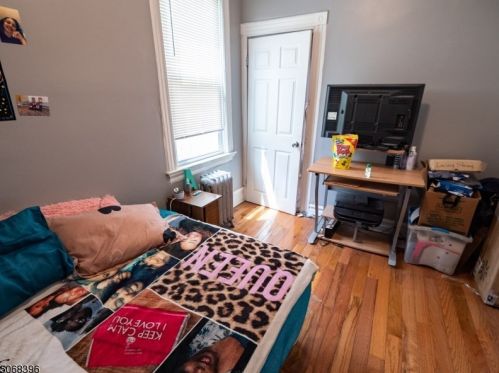 9 17th St, East Orange NJ  07017-5119 exterior