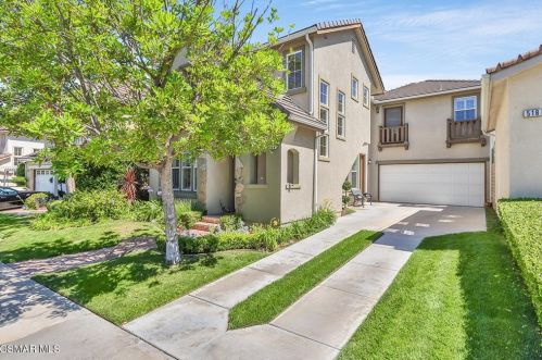 526 Arbor Ct, Simi Valley, CA 93065-8238