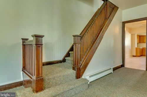 303 Glasgow St, Pottstown PA  19464-6555 exterior