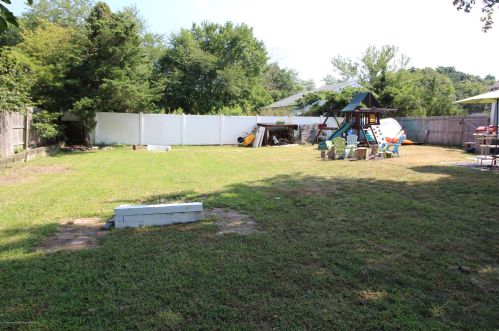 332 Northrop Rd, Bricktown NJ  08723-6812 exterior