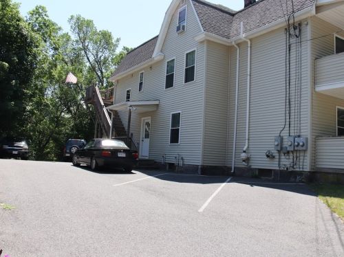 42 Brg St, Monson MA  01057-1208 exterior