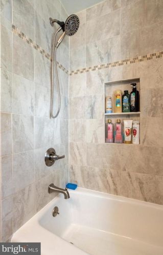 1202 Wedgewood Rd, Flourtown PA  19031-2127 exterior