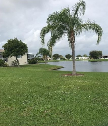 8126 Meadowlark Ln, Fort Pierce, FL 34952-3142