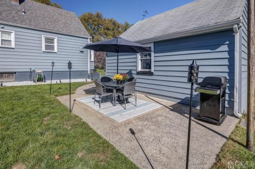 48 Coldevin Rd, Clark NJ  07066-1237 exterior