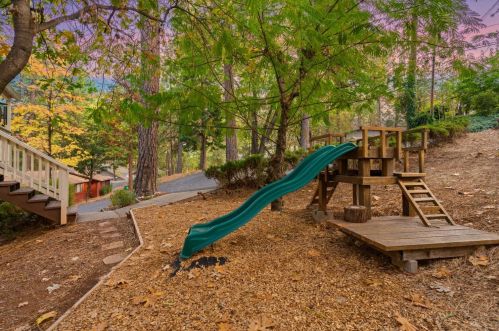 11726 Upper Circle Dr, Grass Valley CA  95949-6666 exterior