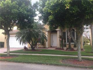 13186 26th St, Hollywood, FL 33027-3813