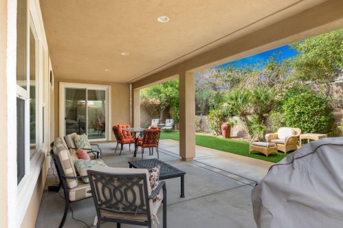 81160 Victoria Ln, La Quinta CA  92253-9351 exterior