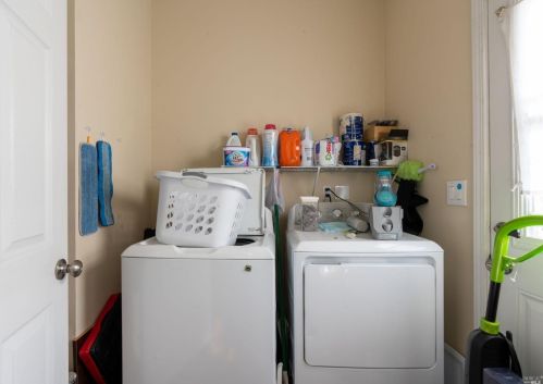 3619 Moorland Ave, Santa Rosa CA  95407-8107 exterior