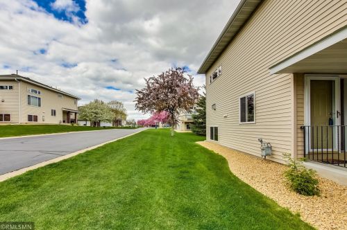 7400 Brady Path, South Saint Paul MN  55076-2341 exterior