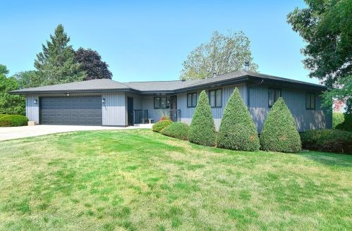 1630 Mitchell Dr, Faribault, MN 55021-6774