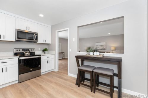 7301 Linbrook Pl, San Diego CA exterior