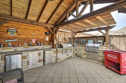 5466 Red Rose Trl, Midlothian TX 76065-8881 exterior