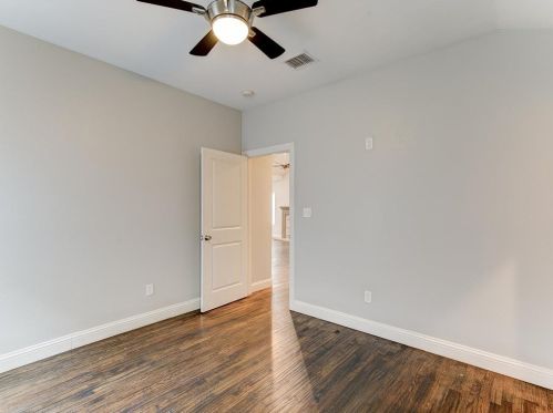 2521 Benbrook Blvd, Fort Worth TX  76109-2335 exterior