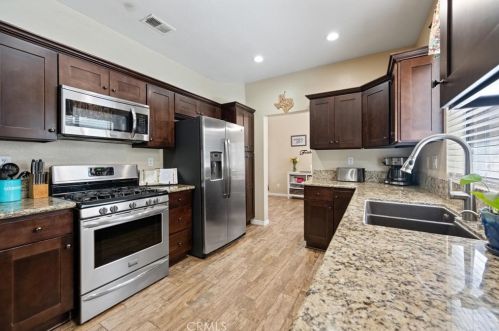 33645 Breckenridge Trl, Wildomar CA  92595-8482 exterior