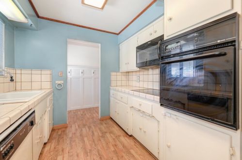 9406 Acapulco Way, Elk Grove CA  95624-1902 exterior