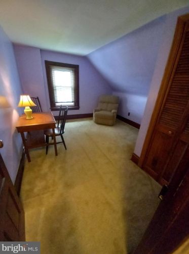 323 Columbia Ave, Lansdale PA 19446-3312 exterior