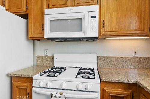 7 Villa Valtelena, Lake Elsinore CA  92532-0110 exterior