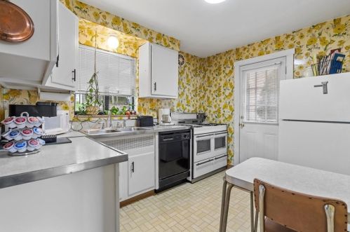 1517 Hawthorne St, Pittsburgh PA  15201-2026 exterior