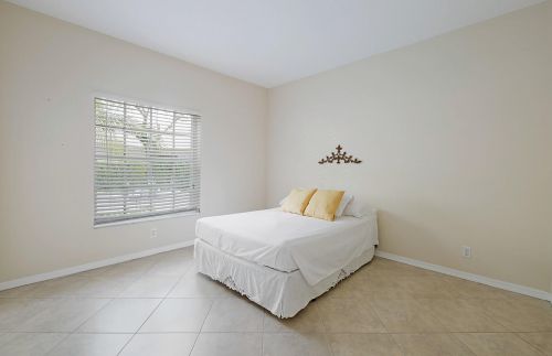 6388 Park Lake Cir, Boynton Beach, FL 33437-3216