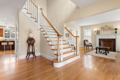 33 Long Hill Rd, Hollis, NH 03049-5955