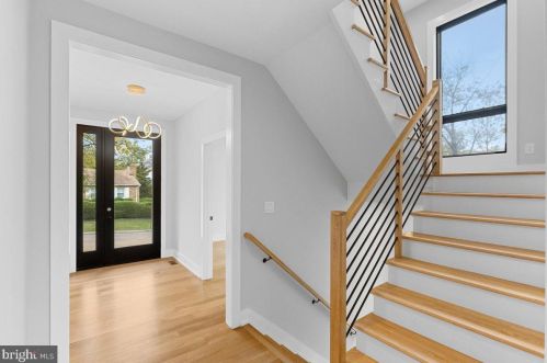 71 Maple St, Princeton NJ  08542-3849 exterior