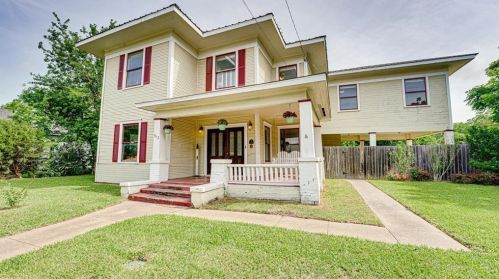613 Marvin Ave, Waxahachie, TX 75165-3407