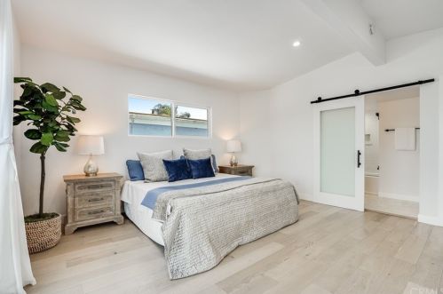 1815 Stanford Ave, Redondo Beach CA  90278-2743 exterior