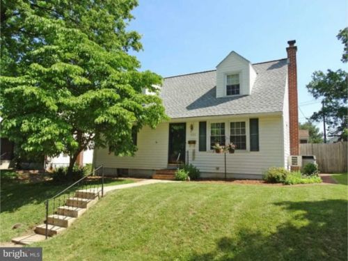 325 Perkiomen Ave, Lansdale, PA 19446-3526