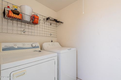 6725 Hawk Dr, Tucson AZ  85730-3247 exterior