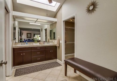 4111 Bayard St, San Diego CA 92109-4039 exterior