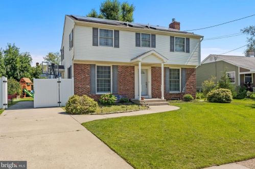 202 Lincoln Ave, Beverly NJ  08010-2130 exterior