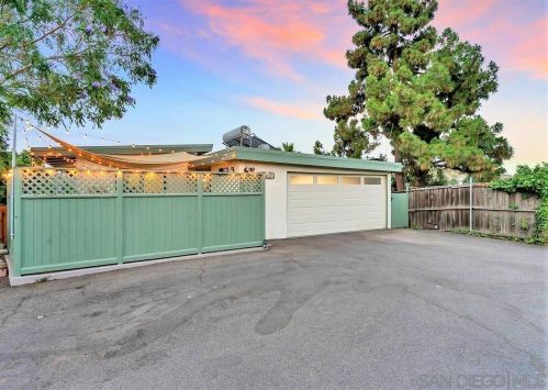 4006 Yale Ave, La Mesa CA  91941-7716 exterior