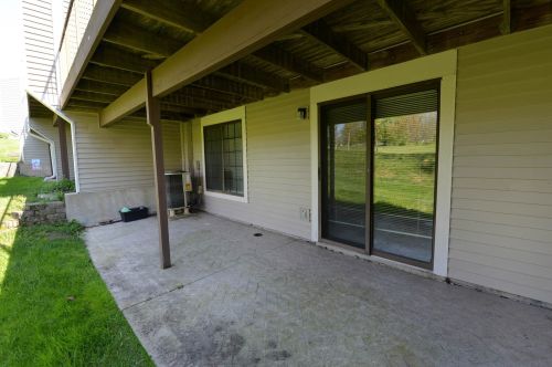 1566 Grn Edge Dr, Florence KY  41042-7099 exterior