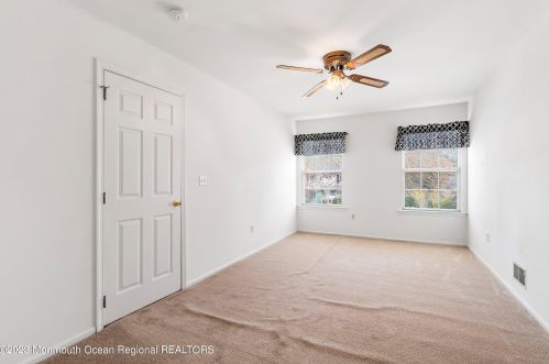 24 Sunnydale Dr, Berkeley Township NJ  08721-1379 exterior