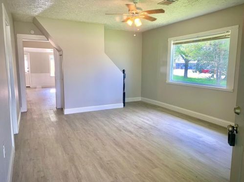 104 7th St, Morgans Point TX  77571-4922 exterior