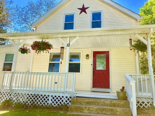 10 School Ave, Norwich, CT 06360-1350