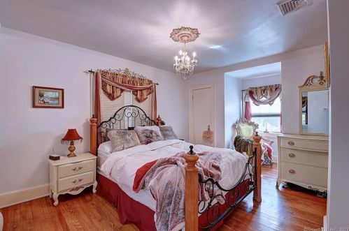 44 Newton Ter, Waterbury CT  06708-1919 exterior