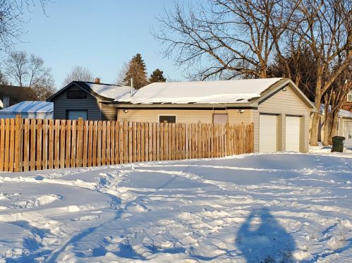 445 Monroe St, Cedar Mills, MN 55350-2635