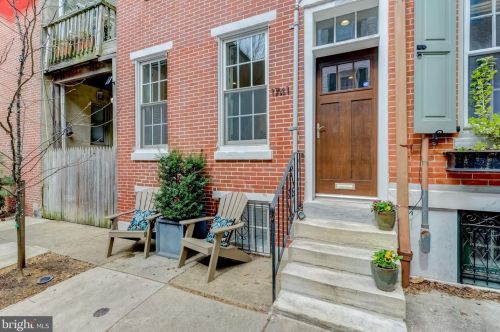 1741 Addison St, Philadelphia, PA 19146-1516