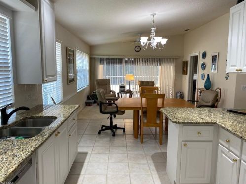 5707 Drummond Way, Naples, FL 34119-9524