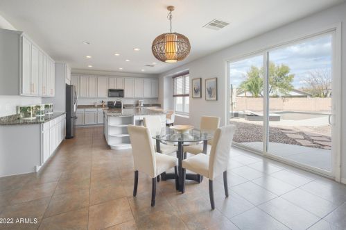 2204 Bowker St, Phoenix AZ  85040-3424 exterior