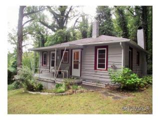 182 Twin Springs Rd, Hendersonville, NC 28792-9262