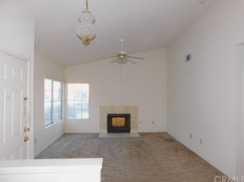 12347 2nd Ave, Victorville, CA 92395-5798