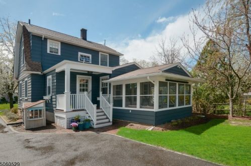 20 Stanford Pl, Montclair NJ  07042-5010 exterior