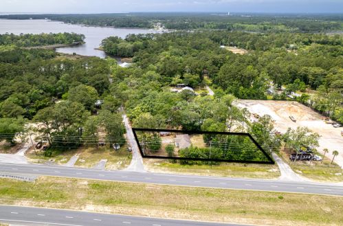 30 Lowery Rd, Freeport FL  32439-4220 exterior