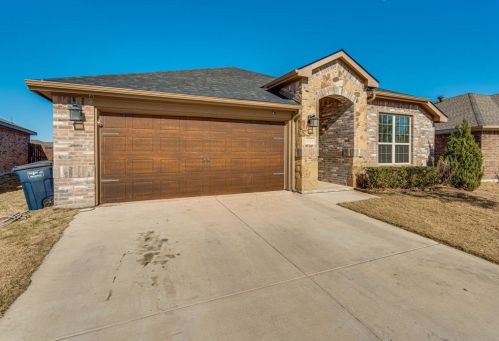 4520 Rockmill Trl, Fort Worth, TX 76179-5091