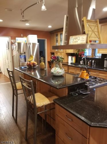 905 Salem Ave, Industrial Hillside NJ  07205-3009 exterior