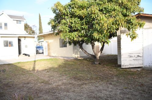 230 9th St, Santa Paula CA  93060-4102 exterior