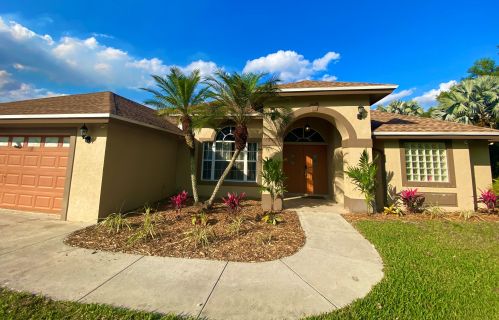 18633 92nd Ln, Town Of Loxahatchee Groves, FL 33470-5146